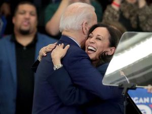 Kamala Harris Jadi Wapres Perempuan Pertama AS, Ini yang Akan Dihadapi