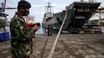 TNI AL Salurkan Bantuan untuk Korban Gempa Sulbar