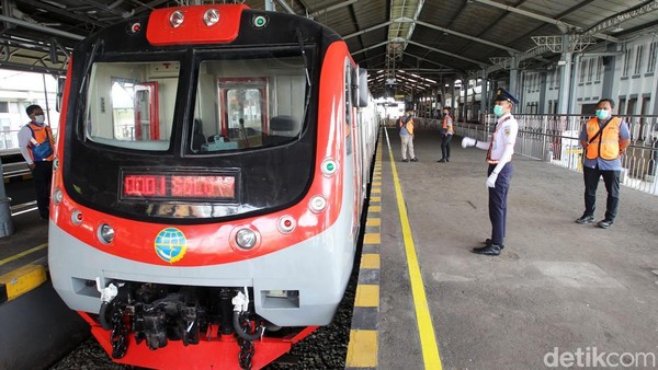 Mantap! KRL Pertama Yogyakarta-Solo Diuji Coba
