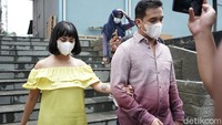 Potret kebersamaan Vanessa Angel dan Bibi Ardiansyah usai mengisi acara di Trans TV hari ini, Rabu (20/1/2021). (Foto: Palevi/detikcom) 