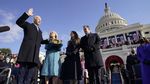 Alkitab Ratusan Tahun Saksi Karir Politik Joe Biden