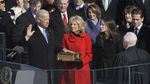 Alkitab Ratusan Tahun Saksi Karir Politik Joe Biden