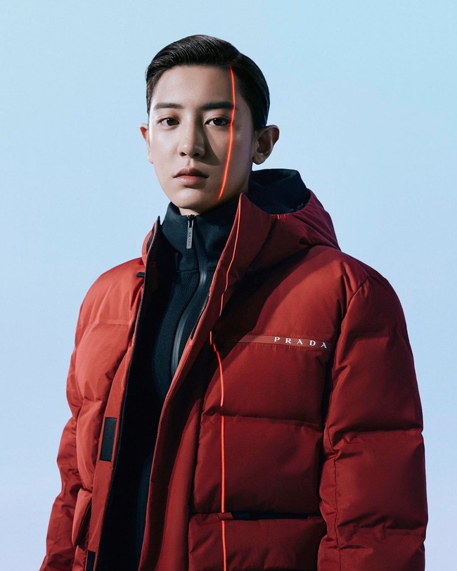 8. Chanyeol EXOSelain Irene, Chanyeol juga diungkap jadi brand ambassador Prada di waktu yang bersmaaan. Pria yang sedang menjalani wajib militer tersebut total mengunggah enam postingan hingga hari ini yang masing-masing diprediksi bernilai $450.000 (Rp 6,4 miliaran). Foto: Instagram @prada