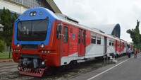 PT Industri Kereta Api (Persero) alias INKA merombak kereta sejenis KRL menjadi fasilitas isolasi pasien virus Corona (COVID-19). Direktur Utama (Dirut) INKA Budi Noviantoro mengatakan, kereta yang dirombak itu sebelumnya sudah menganggur hampir 20 tahun.