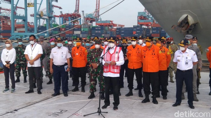Jumpa pers Menhub terkait Sriwijaya Air (Adhyasta/detikcom)