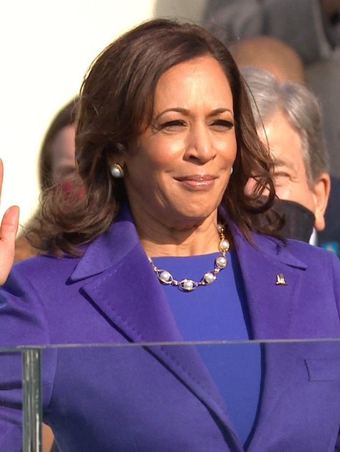Kamala Harris saat dilantik menjadi Wapes AS