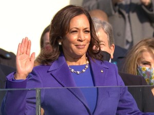 Cetak Sejarah, Kamala Harris Resmi Dilantik Jadi Wapres Wanita Pertama AS