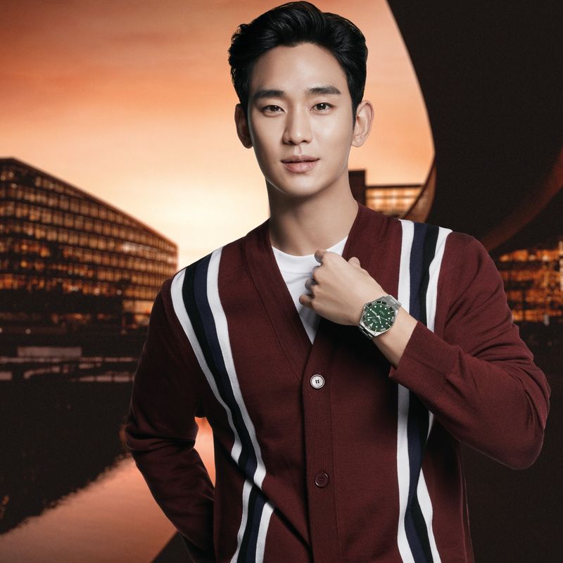 Kim Soo Hyun jadi brand ambassador Mido Kim Soo Hyun jadi brand ambassador Mido.