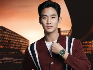Kim Soo Hyun Jadi Brand Ambassador Jam Tangan Mewah