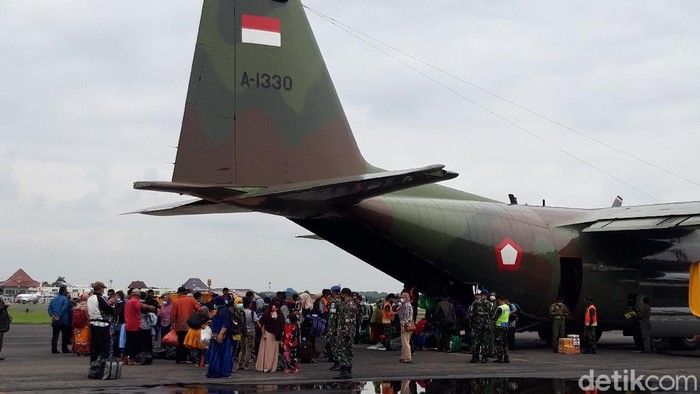 Korban gempa Sulbar tiba di Lanud Adi Soemarmo Solo