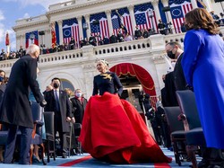 9 Momen Stylish di Inaugurasi Joe Biden, Lady Gaga Hingga Anak Tiri Kamala