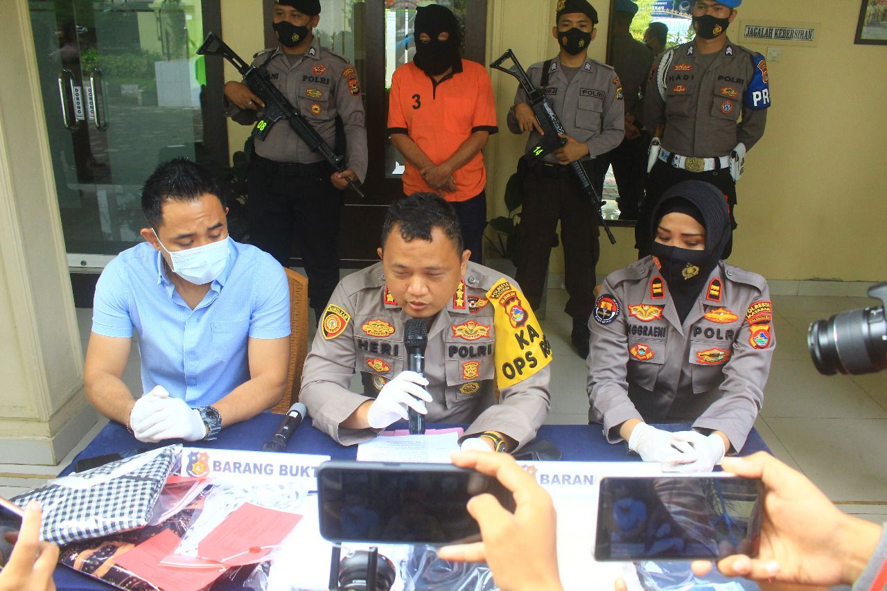 Mantan anggota DPRD NTB cabuli anak kandung (Foto: Istimewa)