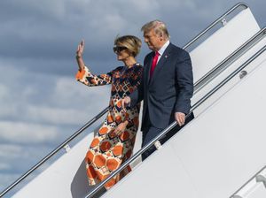 Absen di Pelantikan Joe Biden, Melania Trump Kabur Pakai Gaun Rp 52 Juta