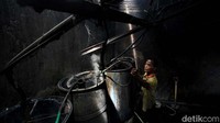 Etanol ini diolah dari fragmentasi tebu.