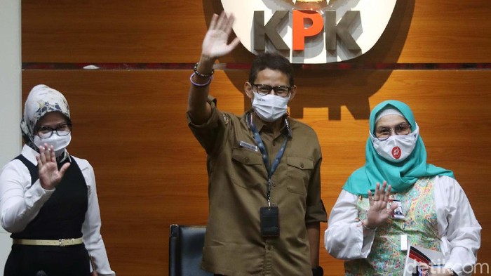Menparekraf Sandiaga Datangi KPK Bahas Pencegahan Korupsi Menteri Pariwisata dan Ekonomi Kreatif (Menparekraf) Sandiaga Uno menyambangi kantor KPK. Pertemuan itu membahas kerja sama pencegahan korupsi.