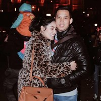 Nindy Ayunda dan Askara Parasady Harsono sudah menikah selama sembilan tahun. Keduanya menikah pada 11 November 2011.  Foto: Instagram