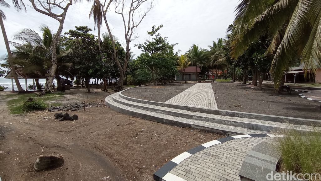 Pantai Karapyak
