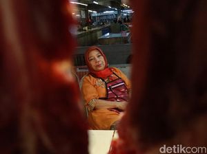 Pedagang Pasar Kosambi Bandung Keluhkan Harga Daging Sapi Naik di RPH