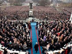 Potret Perbedaan Pelantikan Presiden AS Donald Trump dan Joe Biden