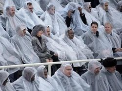 Potret Perbedaan Pelantikan Presiden AS Donald Trump dan Joe Biden