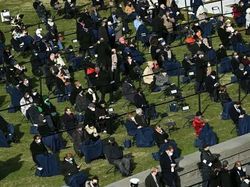 Potret Perbedaan Pelantikan Presiden AS Donald Trump dan Joe Biden