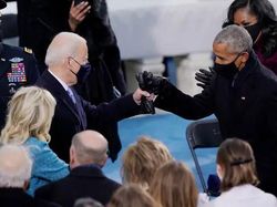 Potret Perbedaan Pelantikan Presiden AS Donald Trump dan Joe Biden