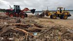 Gegara Cuaca Ekstrem, Pantai Kedonganan Dapat Kiriman Sampah