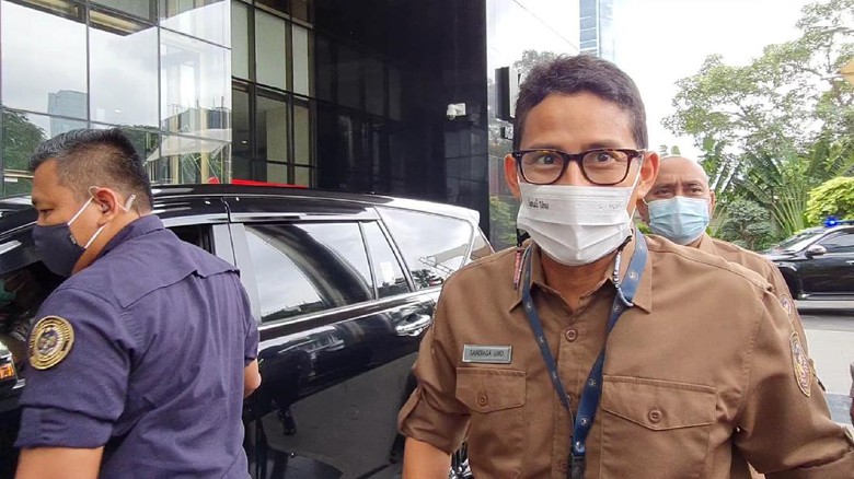 Sandiaga Uno Menparekraf Sandiaga Uno sambangi KPK.