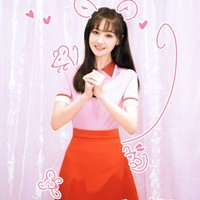 Bahkan serial yang dibintangi aktris itu akan dihapus dari stasiun televisi dan layanan streaming. Dikabarkan jika namanya pun telah di-blacklist di industri hiburan. Foto: Weibo Zheng Shuang