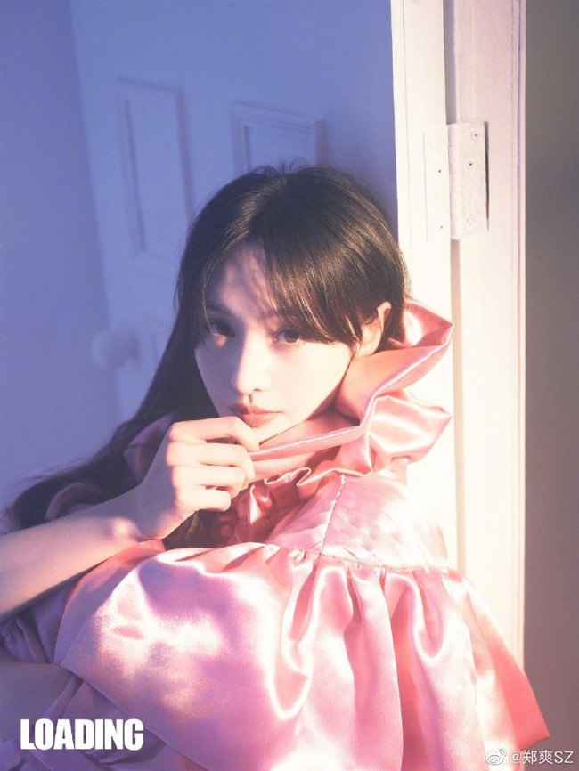Dalam pernyataan terbarunya di Weibo, Zheng Shuang memberikan pembelaan diri. Dalam postingan tersebut ia sempat menyinggung mengenai sang mantan pacar yang pernah berselingkuh, menipu, hingga meminjam uang pada rentenir. Foto: Weibo Zheng Shuang