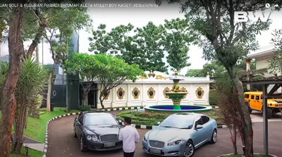 Intip Rumah Penyayi Crazy Rich Aleta Molly, Ada Lapangan Golf Sampai Kuburan