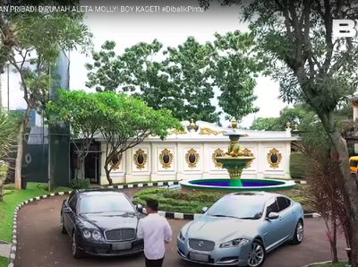 Intip Rumah Penyayi Crazy Rich Aleta Molly, Ada Lapangan Golf Sampai Kuburan