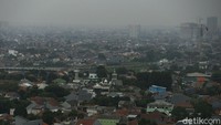 Jumlah penduduk yang memiliki kartu tanda penduduk (KTP) Kota Bekasi saat ini mencapai 2,7 juta jiwa dengan luas wilayah 210,49 km2.