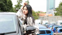 Sempat terinfeksi COVID-19, pedangdut yang akrab disapa Depe itu pun berniat untuk menyumbangkan plasma darahnya. Pool/Noel/detikFoto