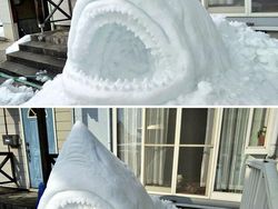 Super Keren! Seniman Jepang Bikin Patung Anime dari Salju