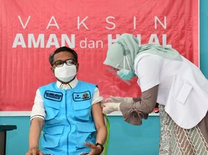 Ketua Komnas KIPI Jelaskan Alasan Mengapa Kita Perlu Divaksin COVID-19