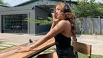 10 Potret Hani Putri, Model Majalah Dewasa yang Ogah Foto Bugil