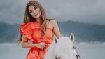 10 Potret Hani Putri, Model Majalah Dewasa yang Ogah Foto Bugil