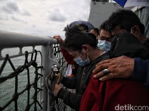 Kata Keluarga Korban soal Tabur Bunga di Lokasi Jatuhnya Sriwijaya Air