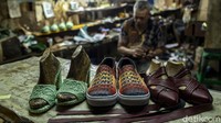 Biasanya harga yang dipatok berkisar Rp 200 ribu hingga Rp 2,5 juta.