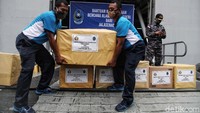Bantuan yang dikirim sebanyak 5 ton kebutuhan pokok.