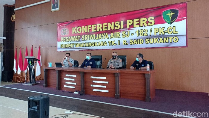 Jumpa Pers Posko RS Polri
