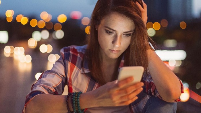 Menemukan pasangan lewat aplikasi