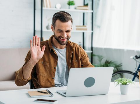 Menemukan pasangan lewat aplikasi