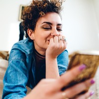 Studi Ungkap Kencan Online Bikin Wanita Tergoda Operasi Plastik, Ini Alasannya