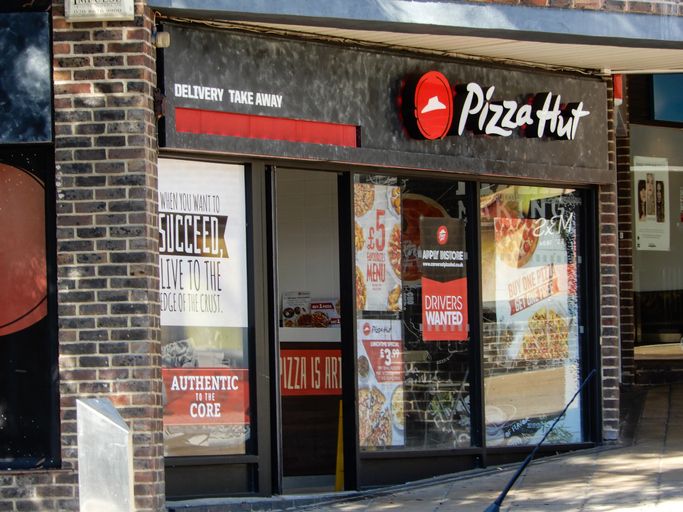 Keren! Pizza Hut Uji Coba Pengiriman Pizza Pakai Drone