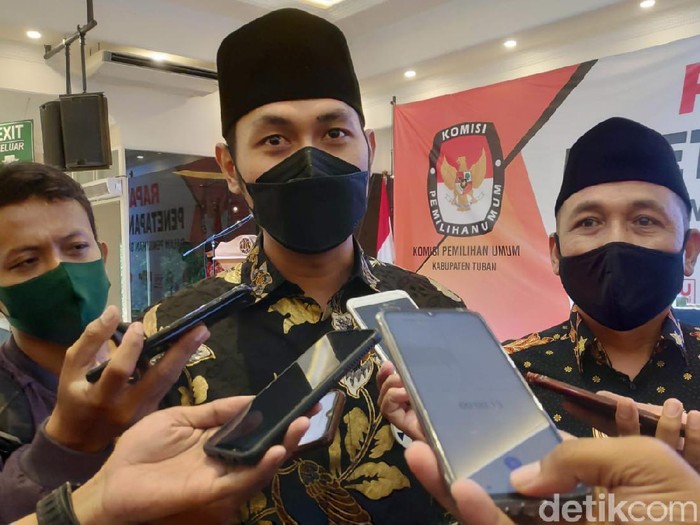 KPU Kabupaten Tuban menetapkan Lindra-Riyadi sebagai Bupati dan Wakil Bupati Tuban terpilih