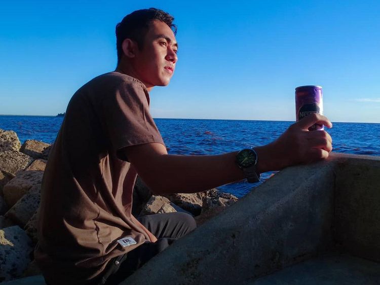 Manisnya Chornelius, Polisi Ganteng yang Doyan Banget Jajan Boba