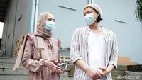Mereka pun sempat panik hingga menelepon kerabat-kerabatnya saat melihat buah hatinya itu makin rewel. Pool/Palevi S/detikFoto