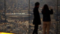 Dengan hanya enam bulan lagi hingga dimulainya Olimpiade Tokyo keraguan telah tumbuh tentang apakah acara internasional besar-besaran itu layak digelar di tengah pandemi yang masih berkecamuk di sebagian besar dunia. AP/Kiichiro Sato